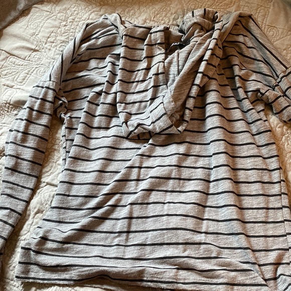 Volcom Hooded Striped Top - Picture 5 of 5